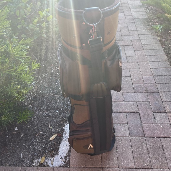 Cart Bag North Star 
With club dividers and shoulder strap - Picture 5 of 9